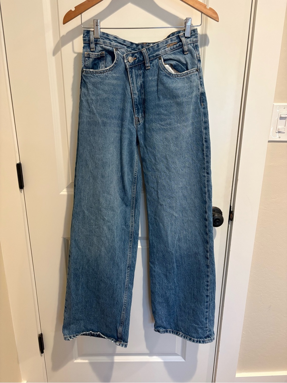 Zara High-Rise Asymmetrical front Wide-Leg Jeans in Light Blue Wash - Size 2